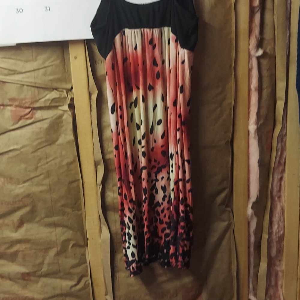 Dress - Picture 3 of 3